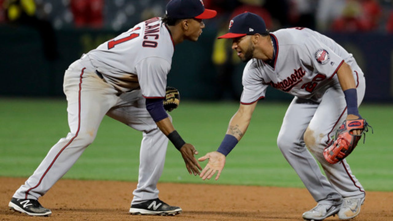 Twins turn triple play, rally in ninth to beat Angels, 4-2 (Jun 01, 2017)